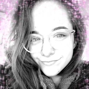 Meet your Posher, Devra